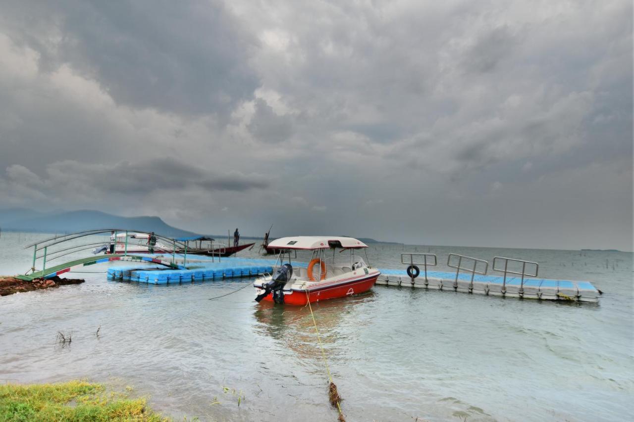Swosti Chilika Resort Kanaipur Exterior foto